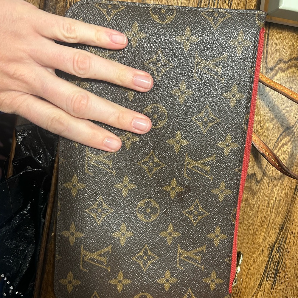 Authentic Louis Vuitton Neverfull Mm GM Pouch Wristlet Clutch Monogram Red
